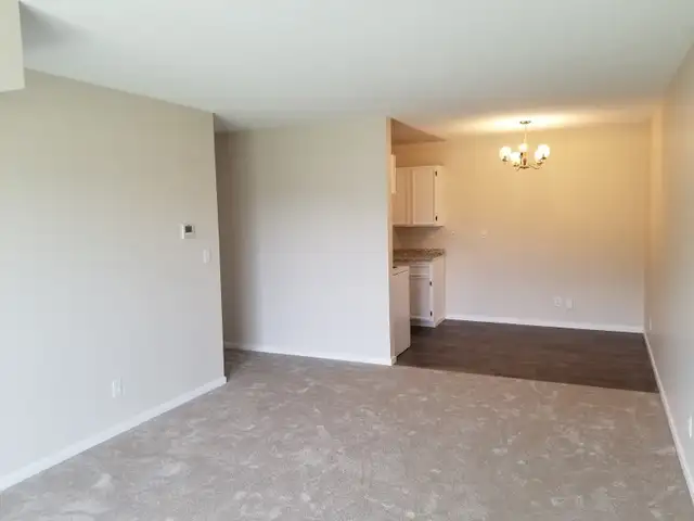 Sunvalley Court #42 - Photo 5