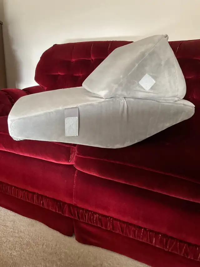 Bed Wedge Memory Foam Pillow