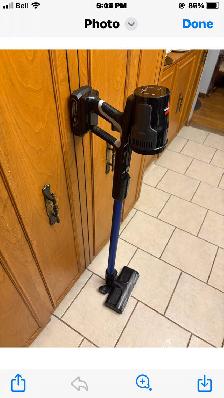 Cordless vacuum