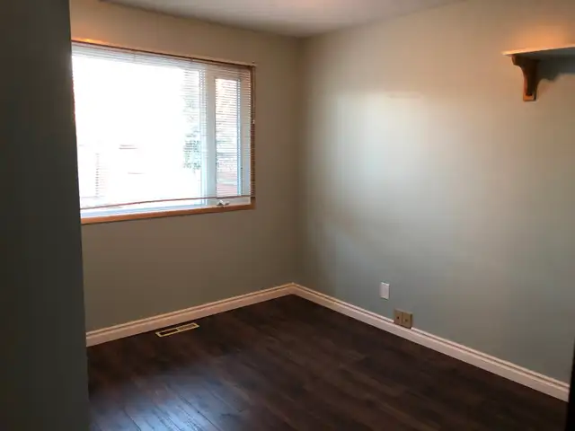 Main Floor for Rent - Photo 5