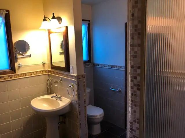 Main Floor for Rent - Photo 7