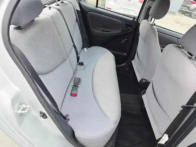 2003 Toyota Echo Automatic No Accident Clean inside out - Photo 10