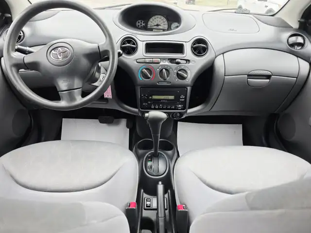 2003 Toyota Echo Automatic No Accident Clean inside out - Photo 13