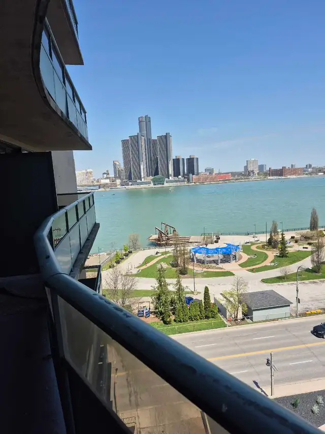 High Rise Condo For Rent - Photo 5