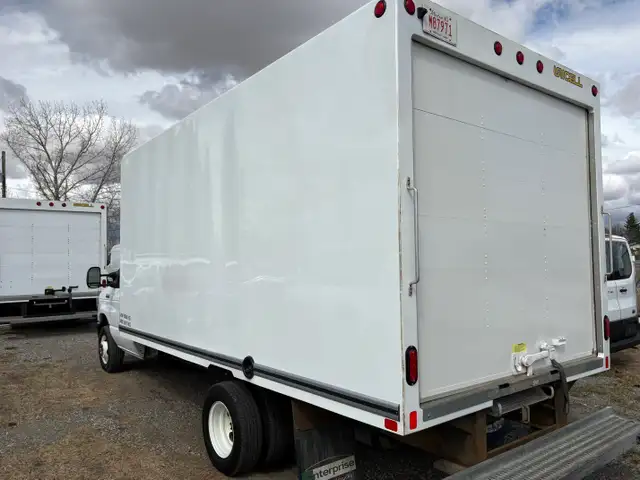 2024 Ford E-450 16' CUBE VAN RAMP LOADED ONLY 31K CAN LEASE - Photo 4