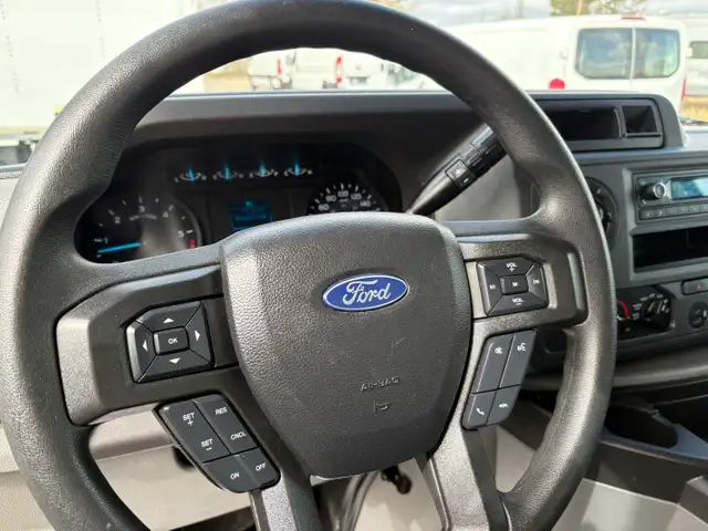 2024 Ford E-450 16' CUBE VAN RAMP LOADED ONLY 31K CAN LEASE - Photo 6