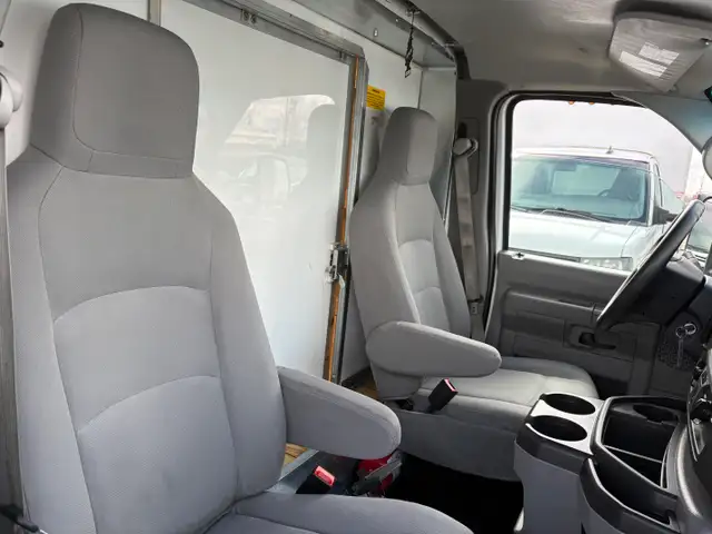 2024 Ford E-450 16' CUBE VAN RAMP LOADED ONLY 31K CAN LEASE - Photo 9