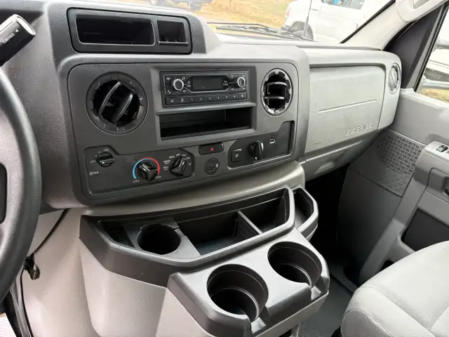 2024 Ford E-450 16' CUBE VAN RAMP LOADED ONLY 31K CAN LEASE - Photo 16