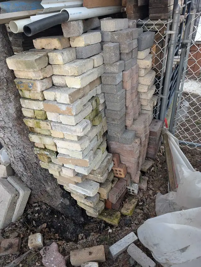 Tyndall Stone Blocks - Photo 3