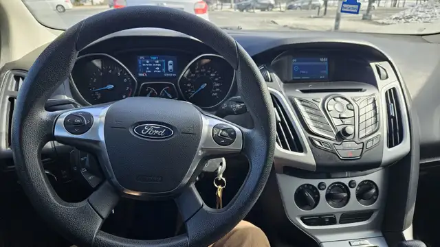 FORD FOCUS 2014 - 75 200km - Photo 5