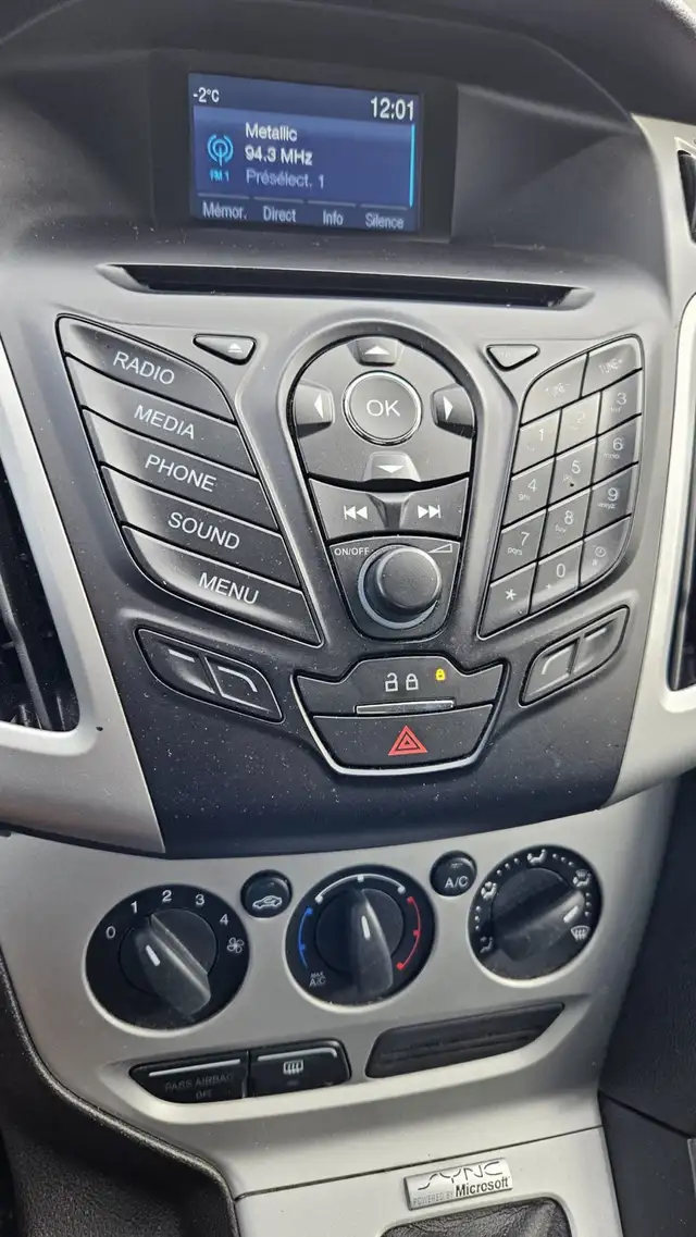 FORD FOCUS 2014 - 75 200km - Photo 7