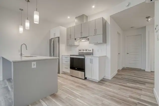 2 bedroom unit for rent all included, June 15