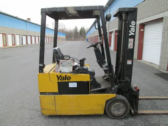 Chariot élévateur électrique