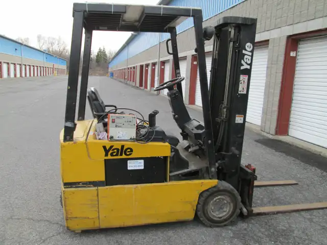 Chariot élévateur électrique - Photo 4