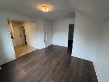 Cozy 1 Bedroom Unit with Kitchen on Top Floor in Kitsilano - Photo 3