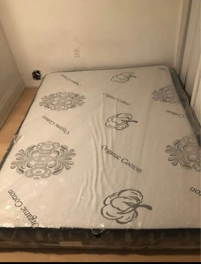 Self-contained basement studio - Photo 4