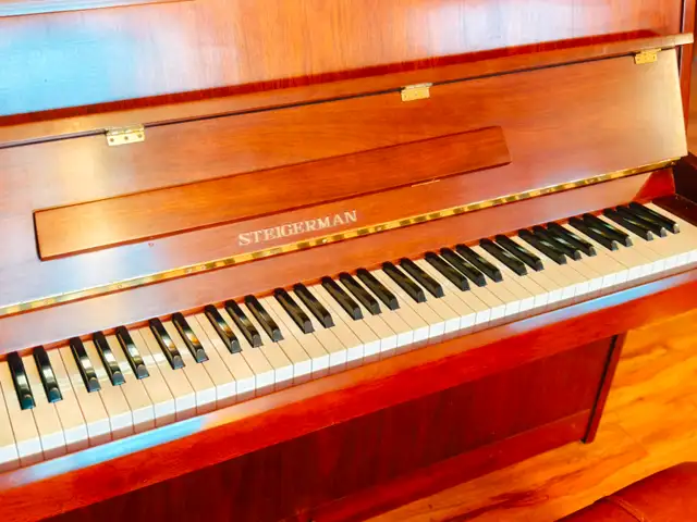 Piano for sale