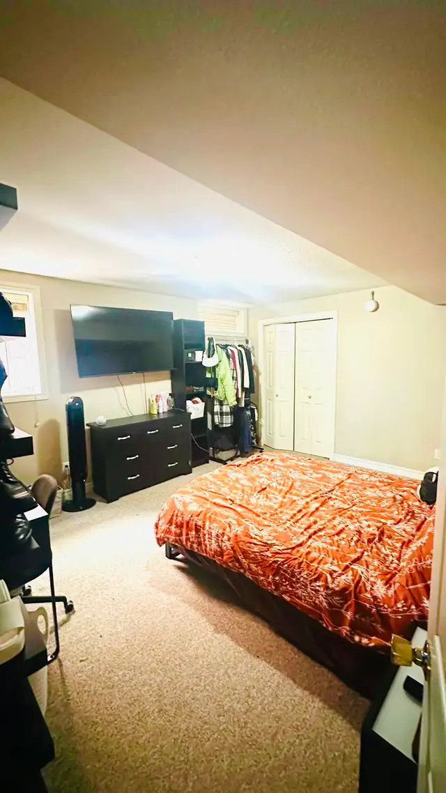 2 bedroom   1 bath - South End Guelph - All utilities - Photo 3