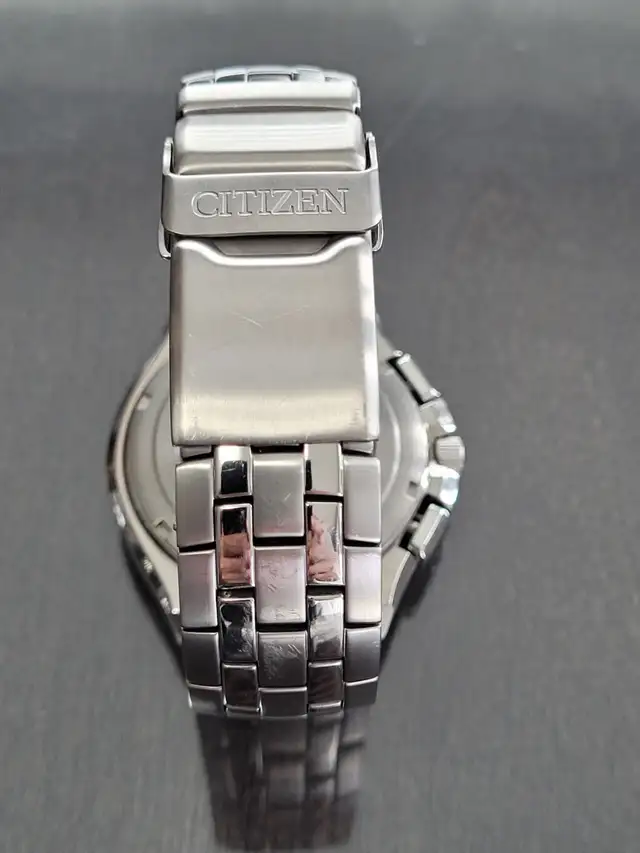 Montre pour homme Citizen Eco-Drive BLUE ANGELS SkyHawk - Photo 2