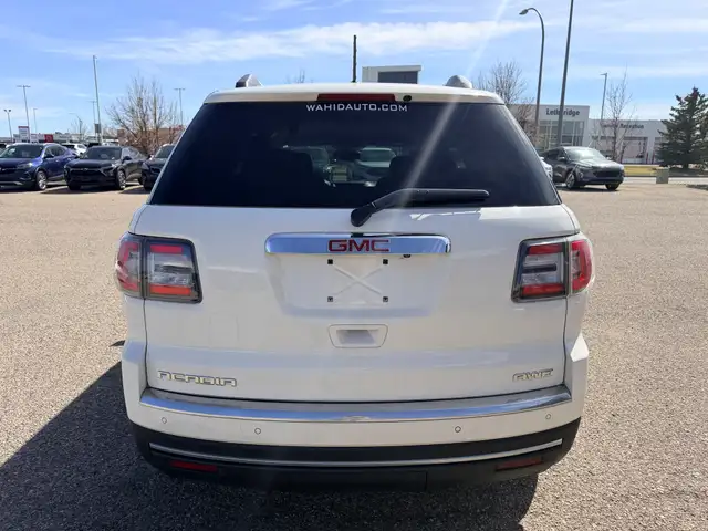 2014 GMC Acadia SLE1 8 Passenger AWD - Photo 15