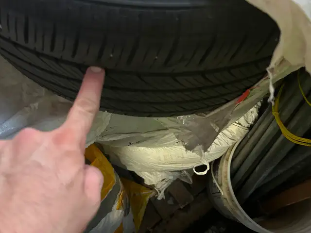 Pneus à vendre / Tires for sale Mitsubishi Lancer