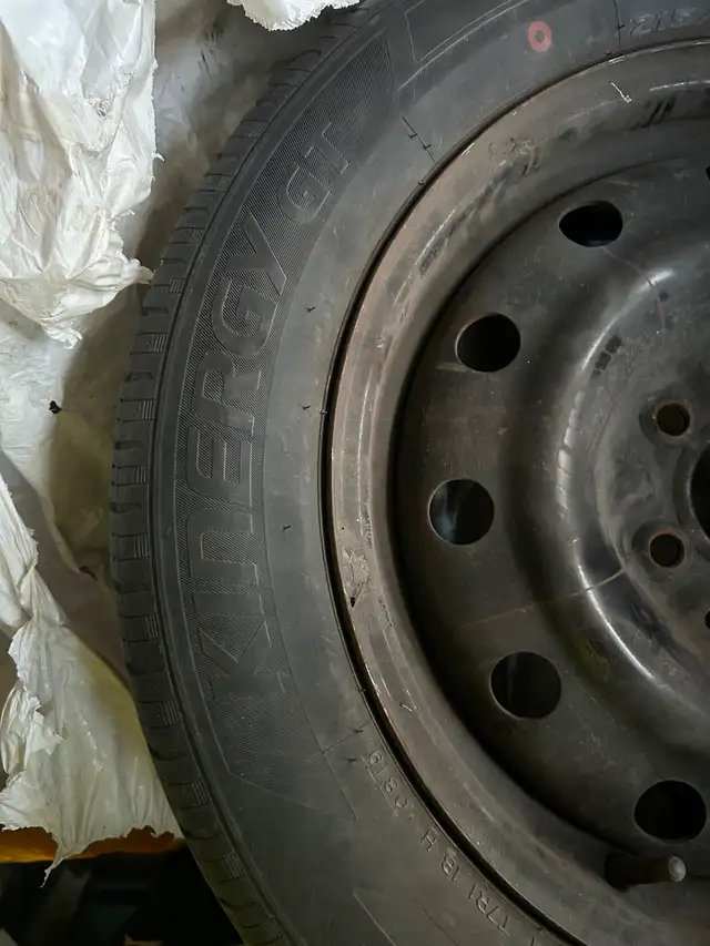 Pneus à vendre / Tires for sale Mitsubishi Lancer - Photo 3