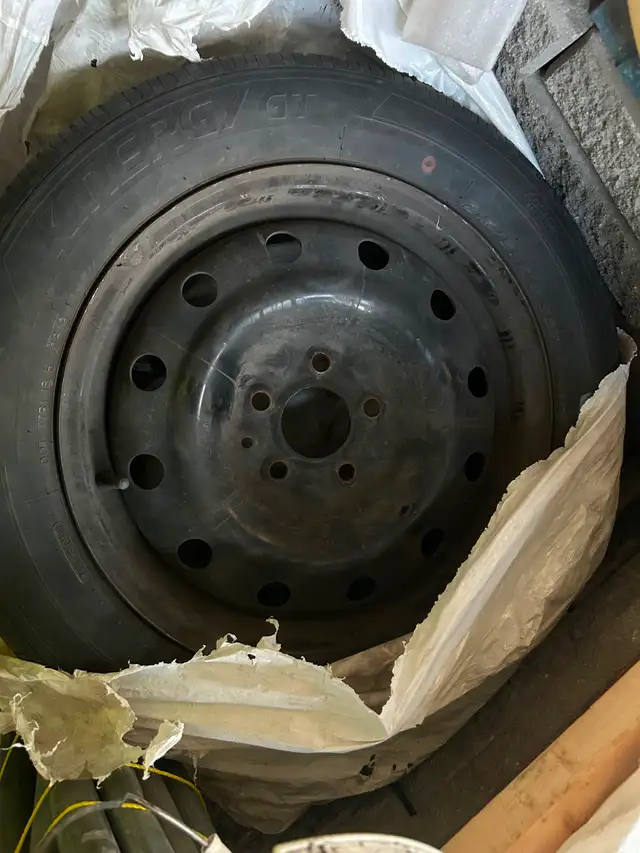 Pneus à vendre / Tires for sale Mitsubishi Lancer - Photo 5