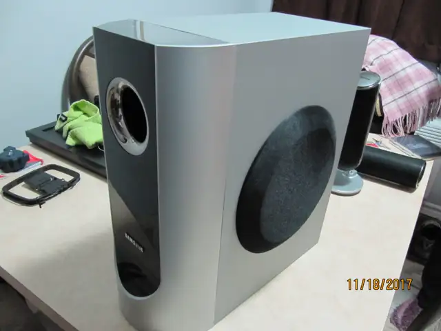 système de cinéma maison numérique Samsung HT-P50 (5.1) - Photo 3