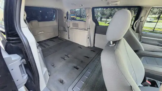Certified-2009 Dodge Grand Caravan - Photo 6