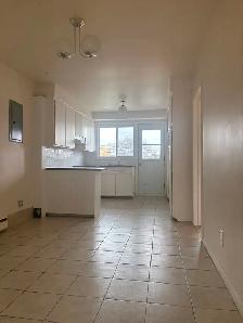 Grand 4 ½.  Ahuntsic