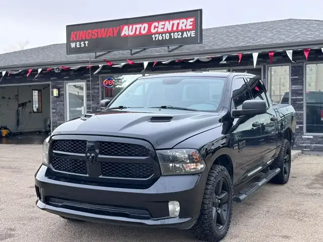 2019 RAM 1500 CLASSIC EXPRESS CREW CAB – 5.7L HEMI V8 – 4X4 - Photo 2