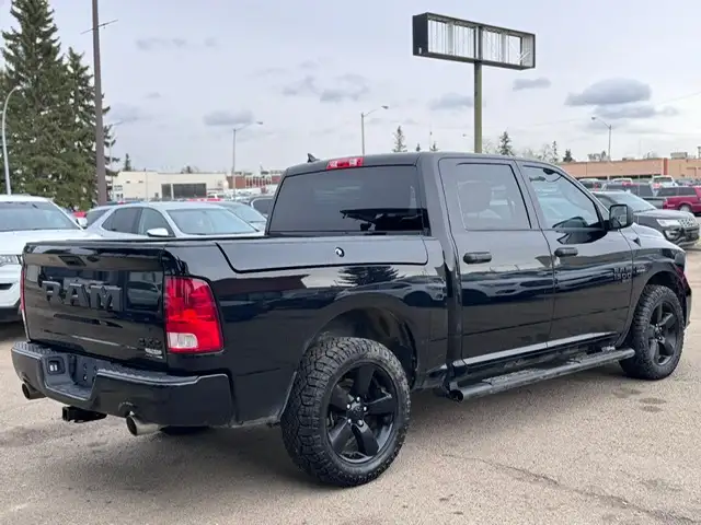 2019 RAM 1500 CLASSIC EXPRESS CREW CAB – 5.7L HEMI V8 – 4X4 - Photo 6