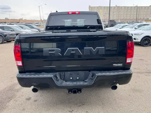 2019 RAM 1500 CLASSIC EXPRESS CREW CAB – 5.7L HEMI V8 – 4X4 - Photo 7
