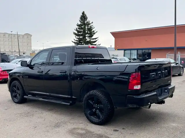 2019 RAM 1500 CLASSIC EXPRESS CREW CAB – 5.7L HEMI V8 – 4X4 - Photo 8