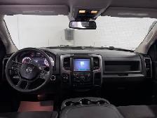 2019 RAM 1500 CLASSIC EXPRESS CREW CAB – 5.7L HEMI V8 – 4X4 - Photo 10