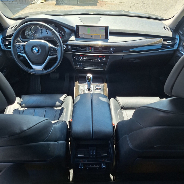 2014 BMW X5 xDrive50i - 90,000 KM ONLY! - Photo 9