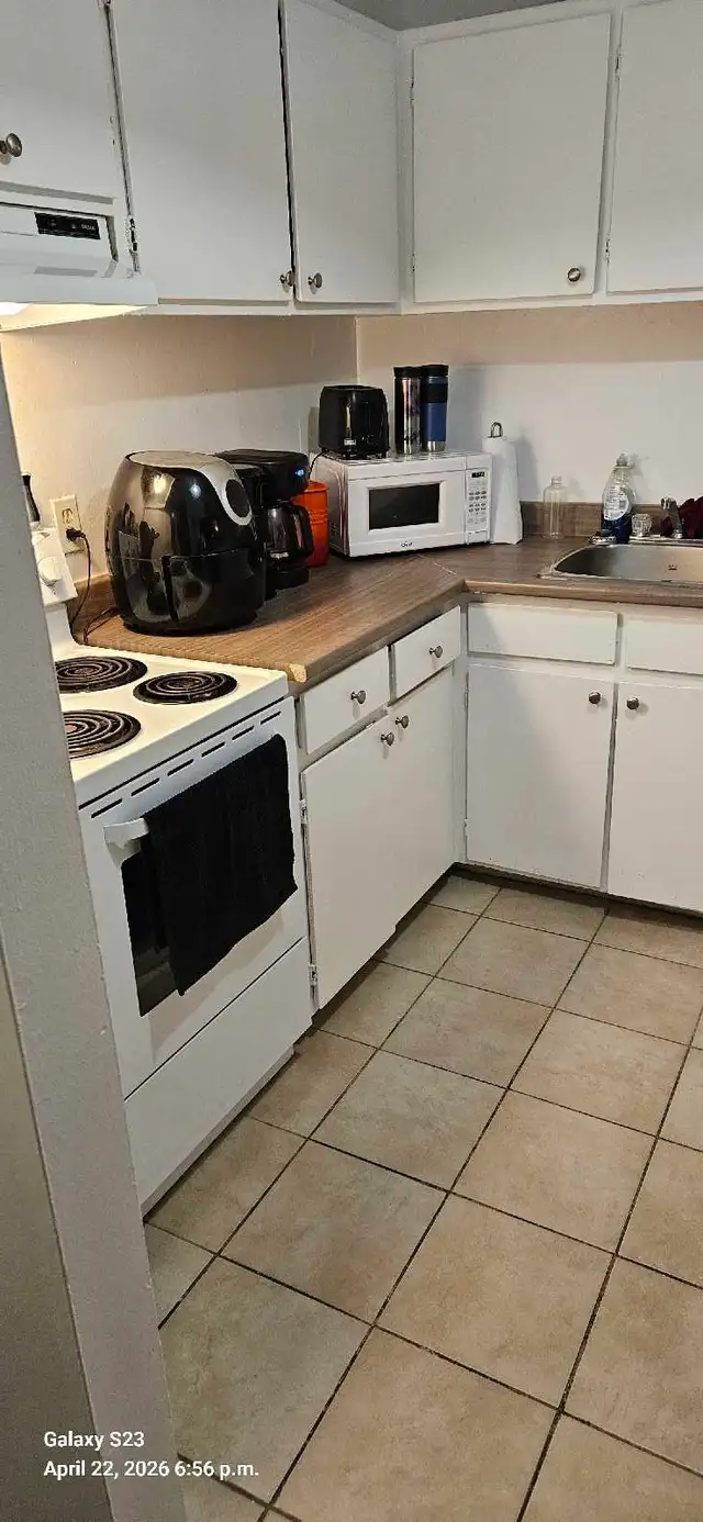 1st month free! 1 bedroom apartment - Photo 3