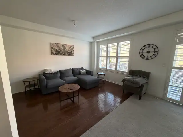 3-Bedroom House For Rent: Markham Rd & Denison Stree - Photo 2