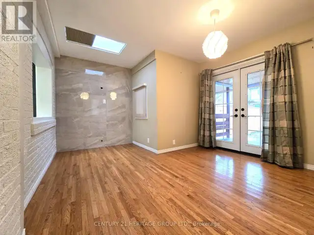Renovated 4BR Detached House - Mount Dennis / Eglinton LRT - Photo 8