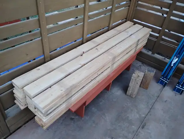 Used 1' x 4' Lumber:-  10 pc bundle @ $15 - Photo 3