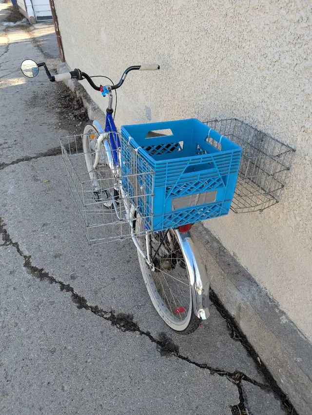 Ladies, Girls 3 speed Bike - Photo 3