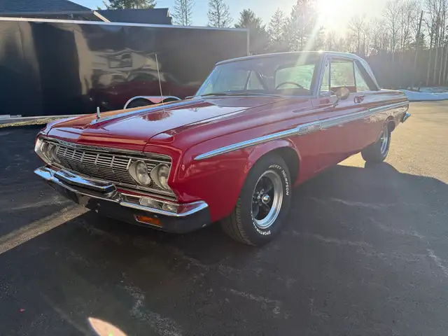 1964 Plymouth Sport Fury 383 4 speed - Photo 2