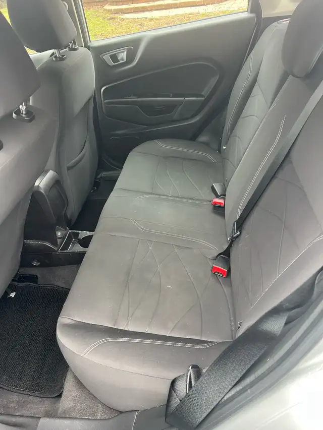 Ford Fiesta a Vendrer 2014 , prix 3,200 negociable - Photo 5