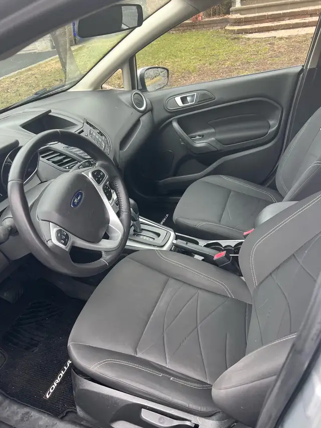 Ford Fiesta a Vendrer 2014 , prix 3,200 negociable - Photo 6