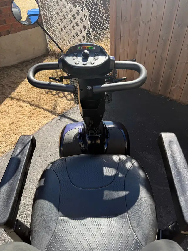 SCOOTER / QUADRIPORTEUR INVACARE PEGASUS - Photo 5