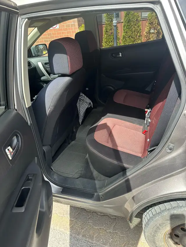 Nissan Rogue - Photo 6