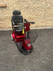 QUADRIPORTEUR / SCOOTER