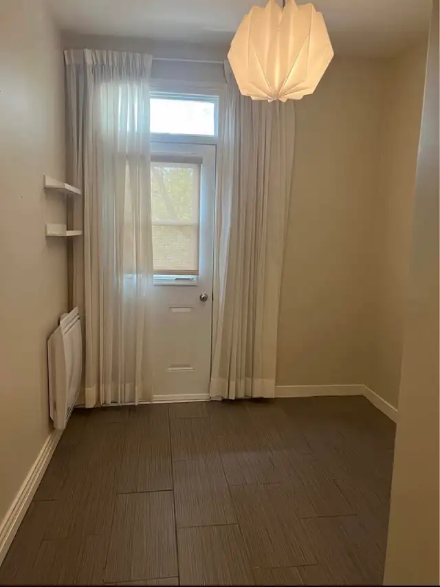 41/2 a louer  parc jarry - Photo 2