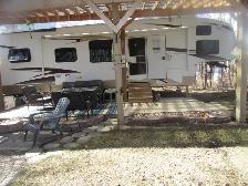 2008 Laredo 5th Wheel with improvements on rented lot