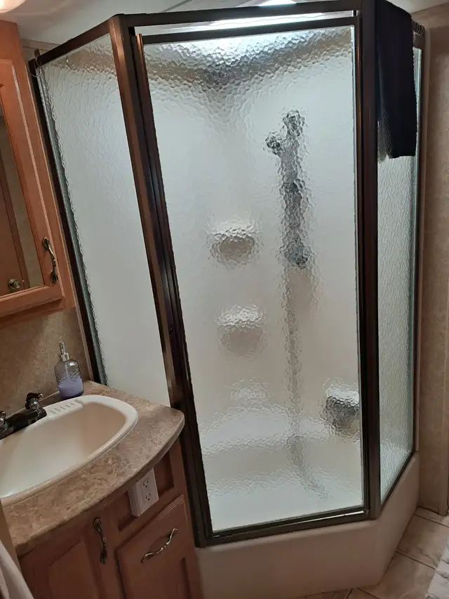 2008 Laredo 5th Wheel with improvements on rented lot - Photo 10